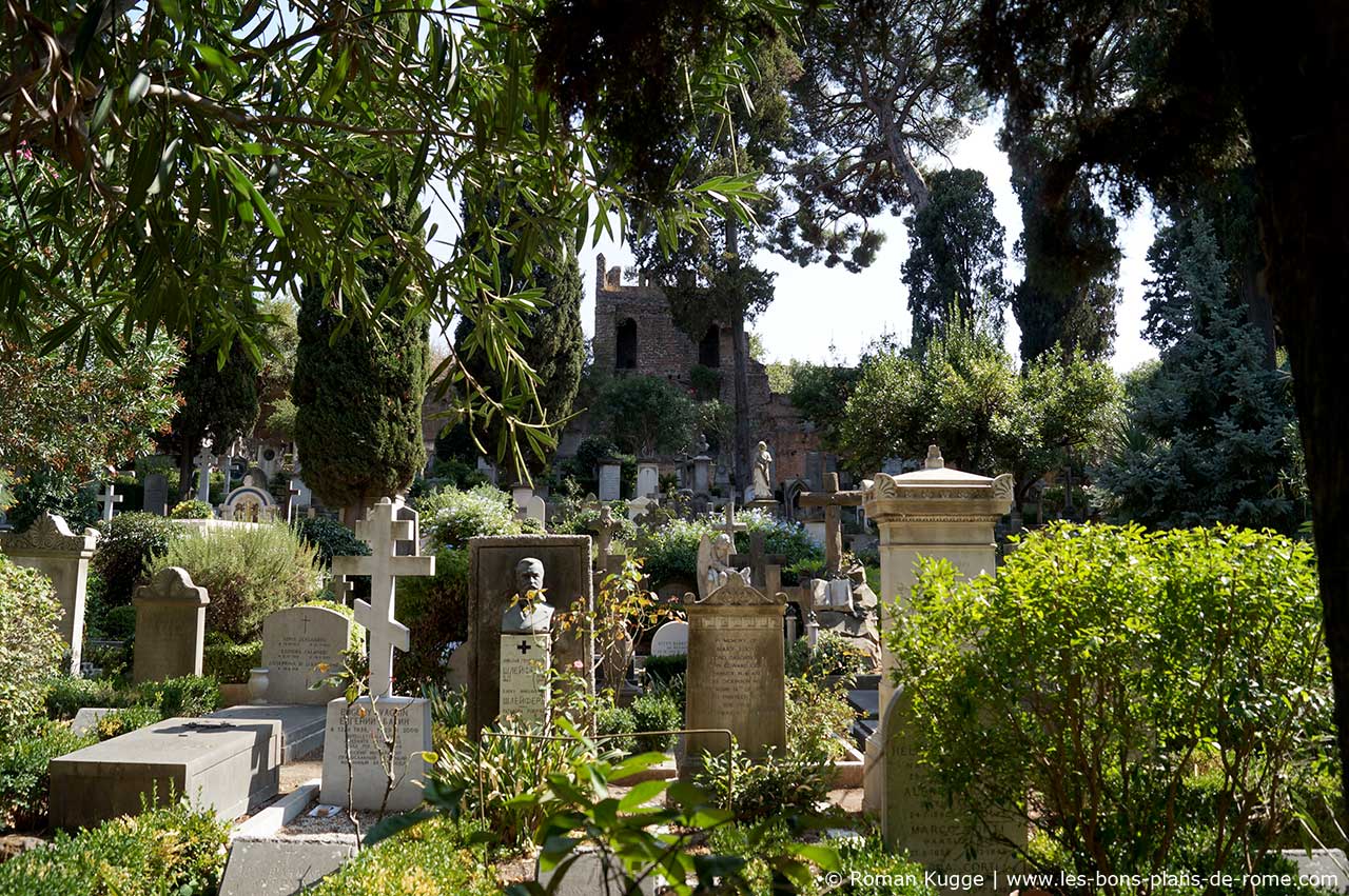 Le cimetière non-catholique de Rome, idyllique ! | Les Bons Plans de Rome